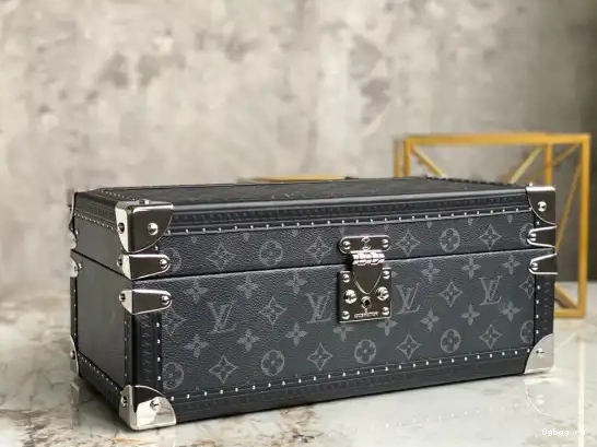 ACCESSOIRES VUITTON COFFRET LOUIS 0626